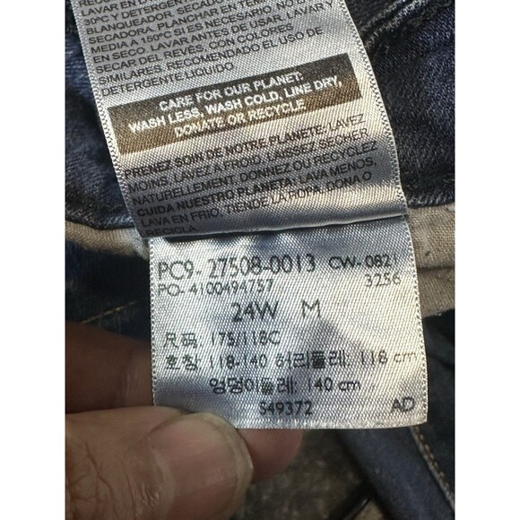 Signature by Levi Strauss & Co. Women's Modern Bootcut Jeans Size 24 W - Picture 9 of 13